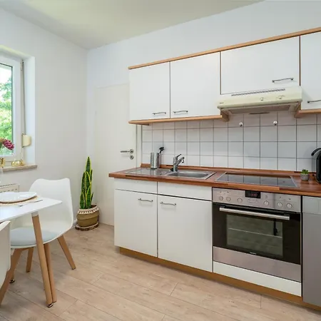 Eg R Sunny 3-zimmer Naehe Salzburg Apartment *